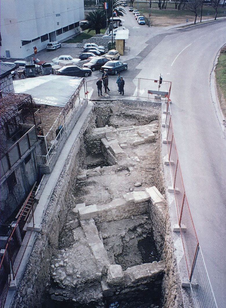 Porta Andetria tijekom zaštitnih arheoloških istraživanja 2001.